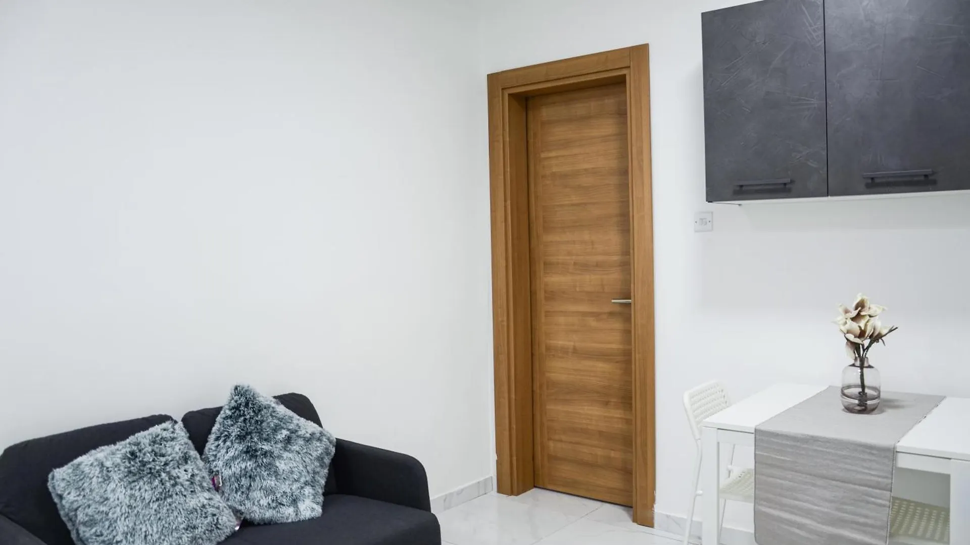 Brand New Room In St Julians Saint Julian's Homestay